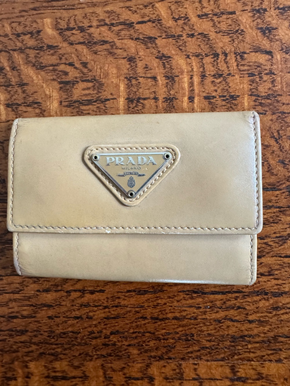 Prada Vitello Leather 6-Ring Key Holder - Beige